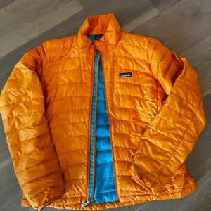 Patagonia Men's Vibrant Orange and Blue Puffer Jacket